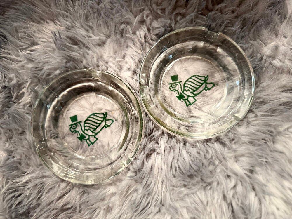 NWOB Vintage The Velvet Turtle California Restaurant Glass Ashtrays